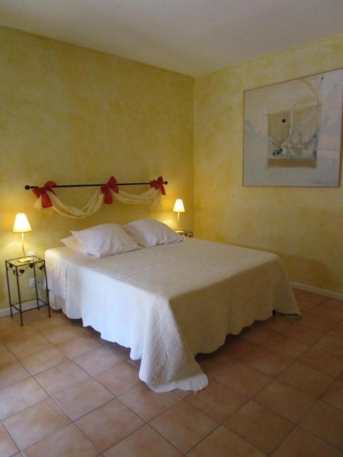 Serviers-et-Labaume L'Olivier Bed & Breakfast エクステリア 写真